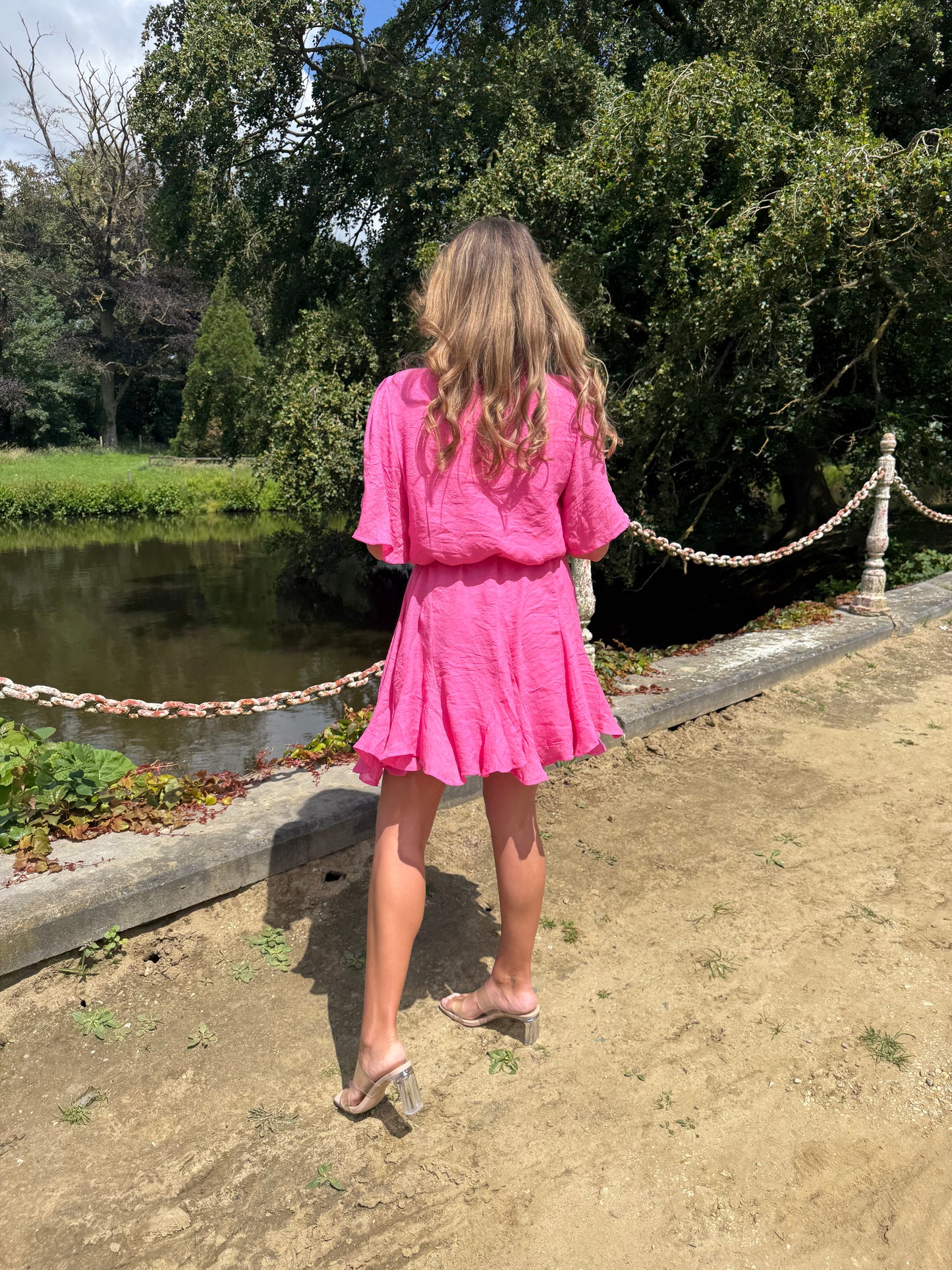 Ruffle dress roze