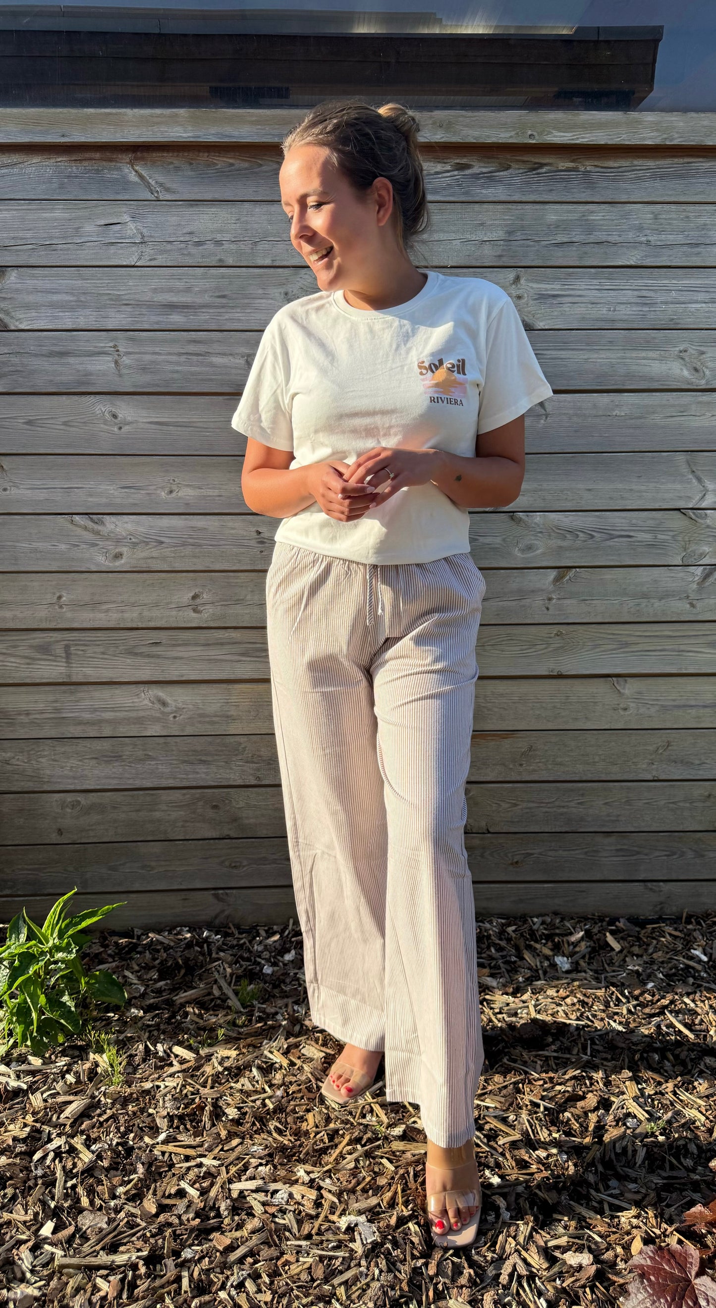 Beige gestreepte broek mama