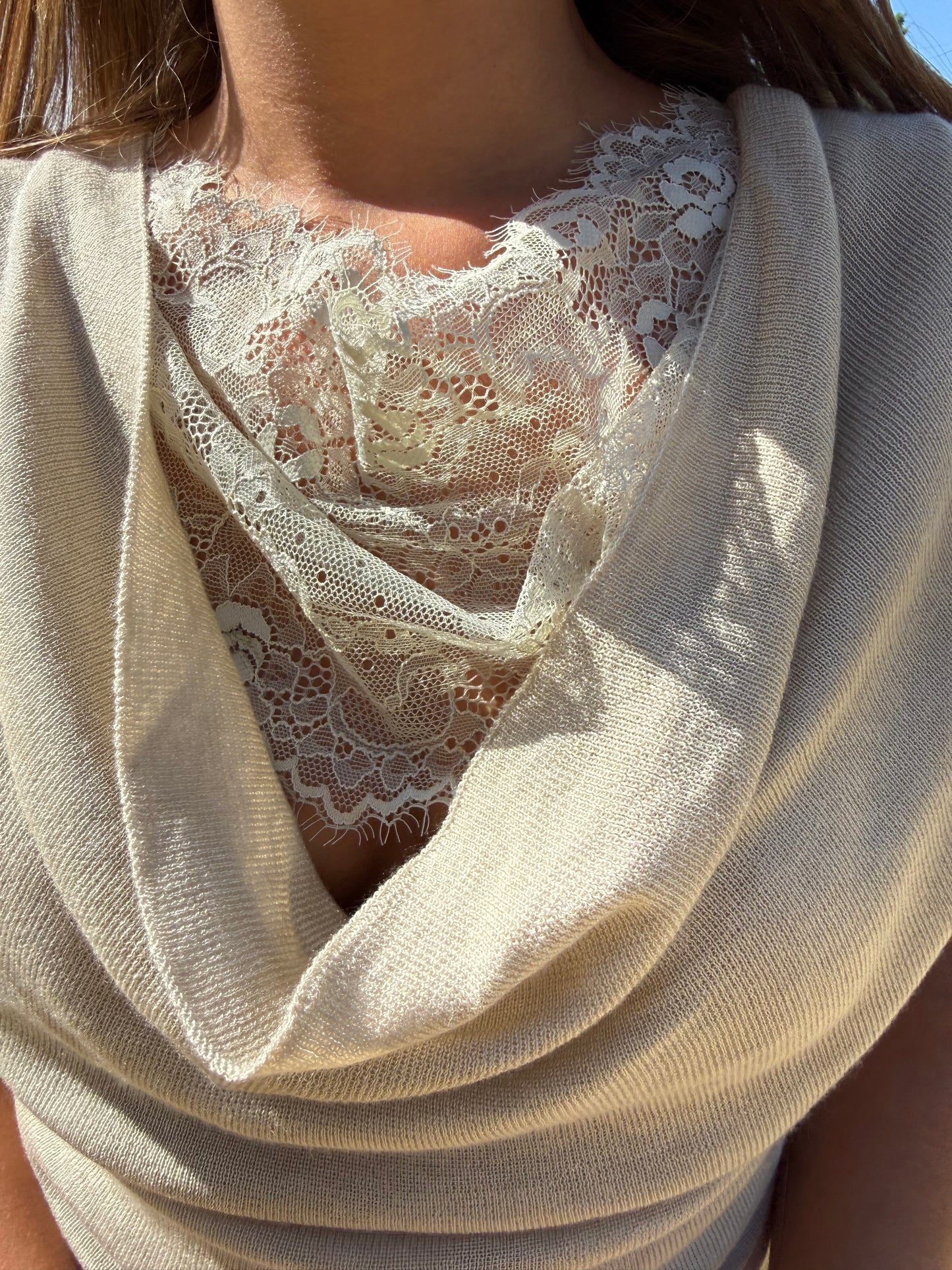 Beige trui kant
