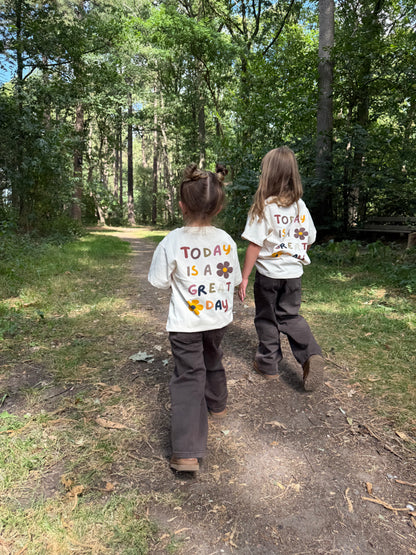 T-shirt kids today is a good day