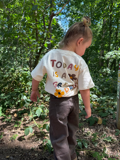 T-shirt kids today is a good day