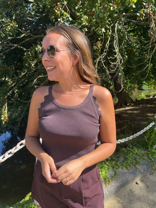 Brown ribbed top