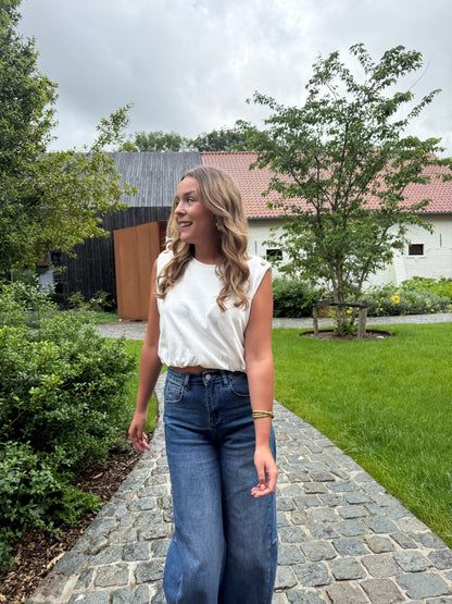 Wit T-shirtje met gouden details