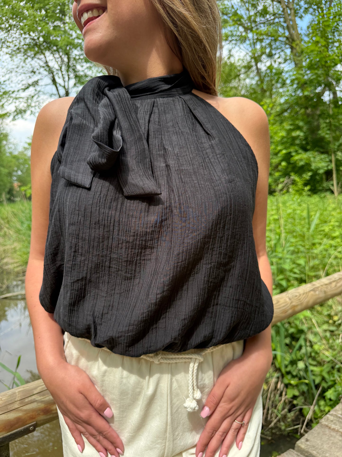 Zwarte halter top