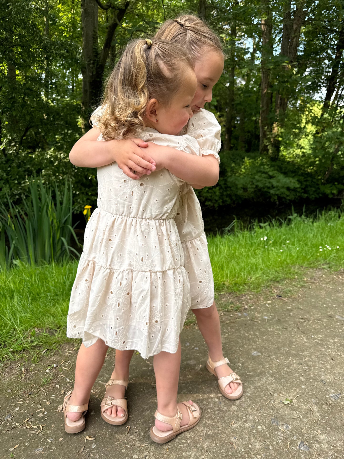 Daisy beige kleedje kids