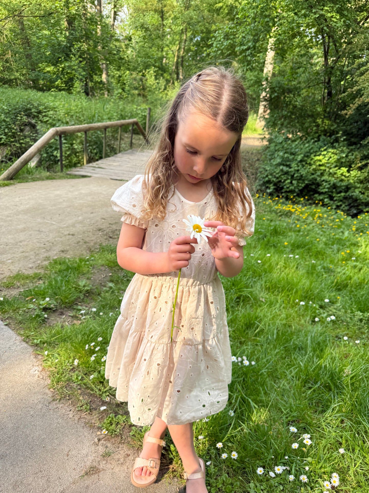 Daisy beige kleedje kids
